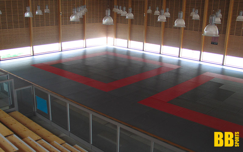 Installation de tatamis par Bernard Bodin (BB Sports)
