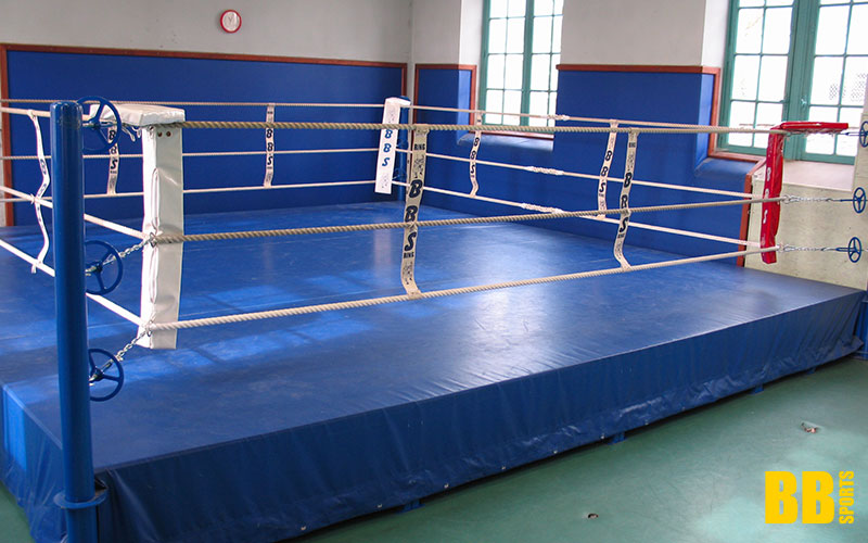 Ring de boxe pour compétition BB Sports